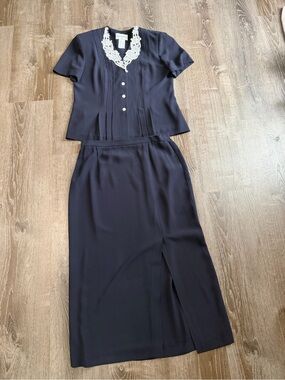 Navy Two-Piece Skirt Suit with White Lace Collar - Danny & Nicole size 18